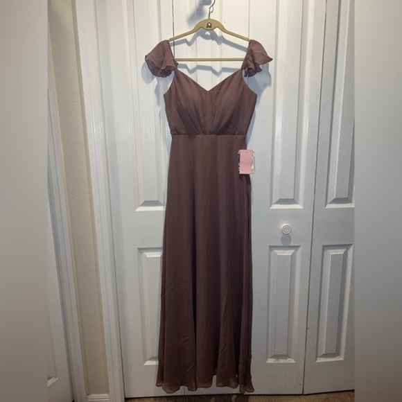 BIRDY GREY Kae Gown - Picture 2 of 9